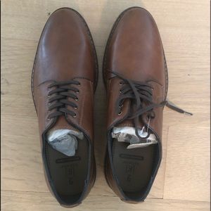 Oxford dress shoes